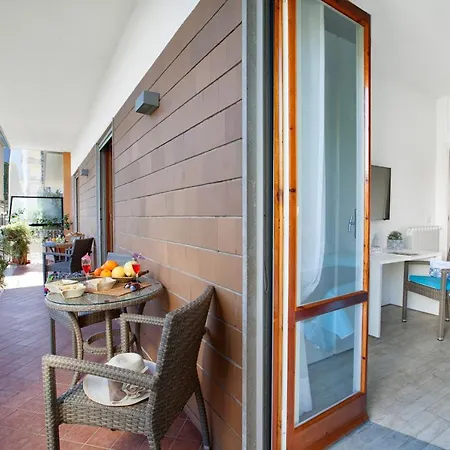 Estate4home - Casa Rosangela شقة سورينتو