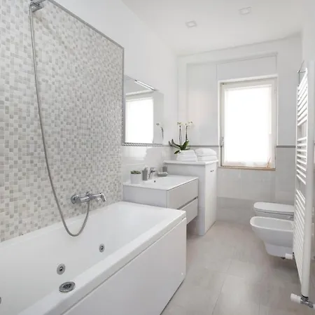 Estate4home - Casa Rosangela شقة سورينتو