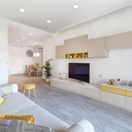 Estate4home - Casa Rosangela شقة سورينتو